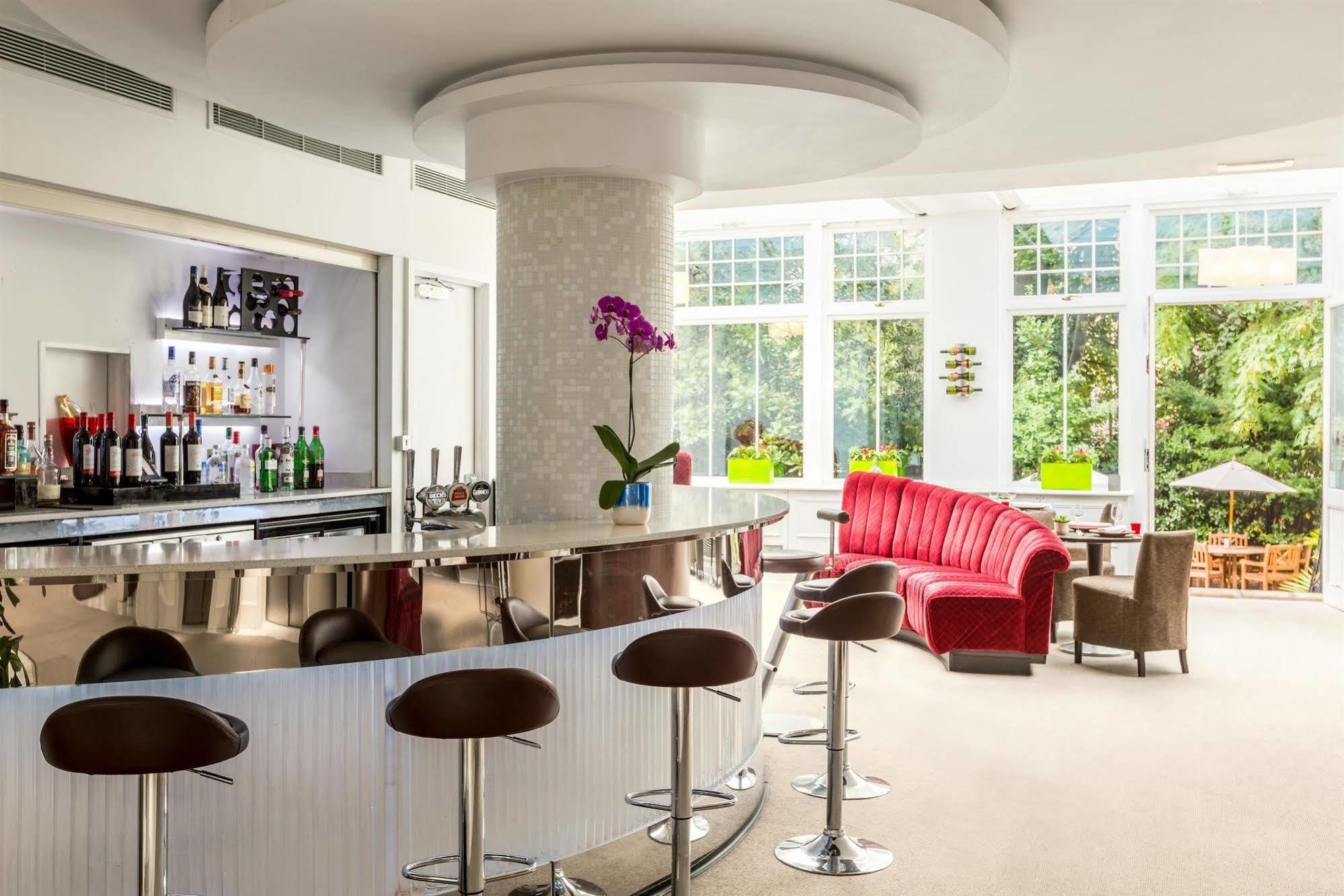 Nh London Kensington Hotel Exterior photo